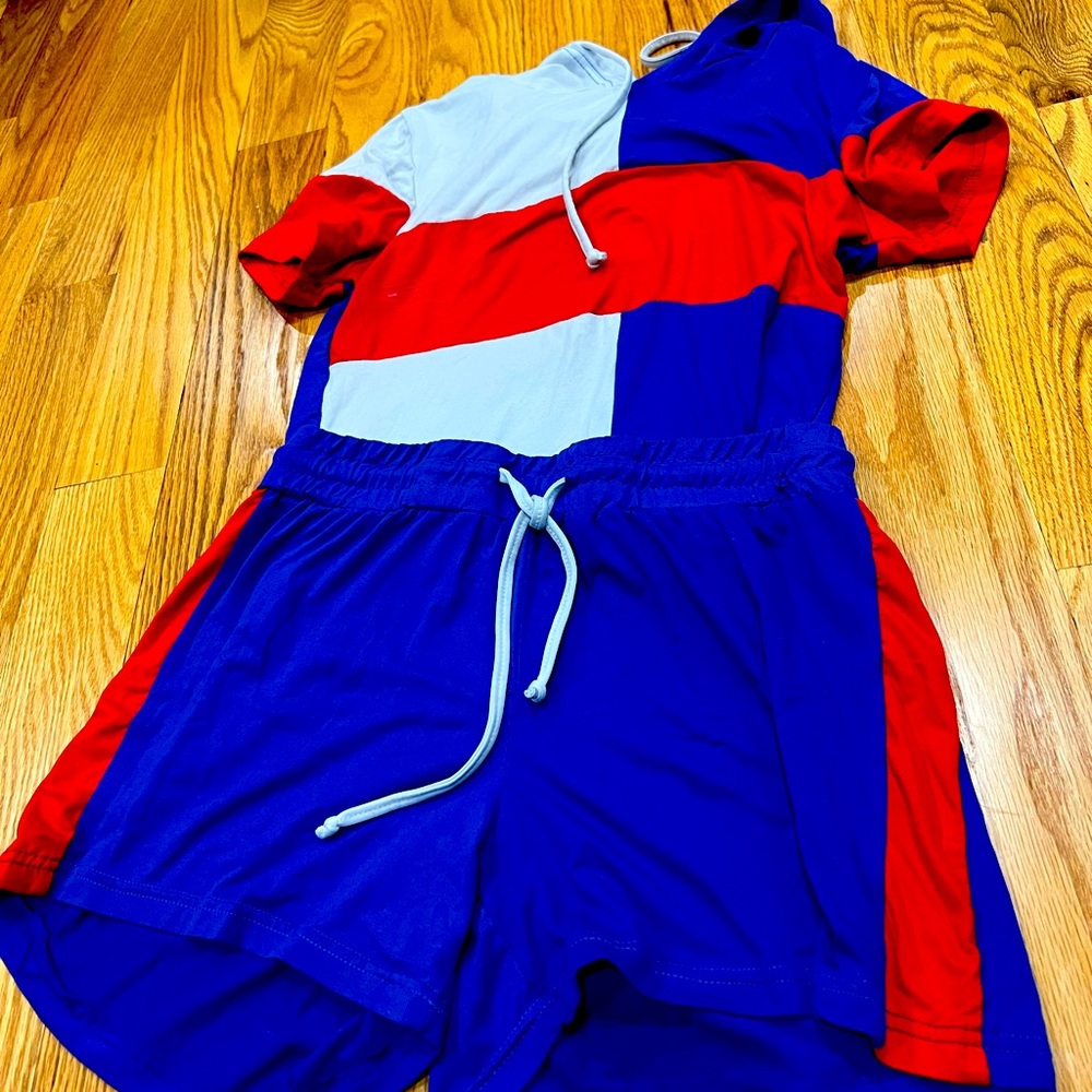 2 piece tri-color athletic set
